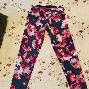 Victoria’s Secret sport leggings